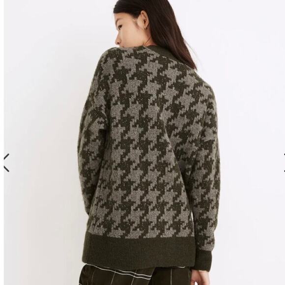 MADEWELL Allston Double-Button Cardigan Sweater in Houndstooth, Size X-Small - Picture 2 of 13